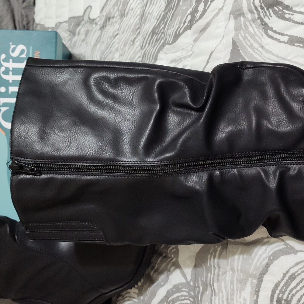 White Mountain Cliffs Black Knee High Slouch Boots (NWOT) - Picture 6 of 8